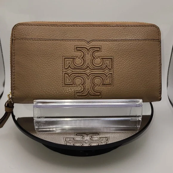 Tory Burch Harper Continental Zip Wallet - Picture 1 of 11